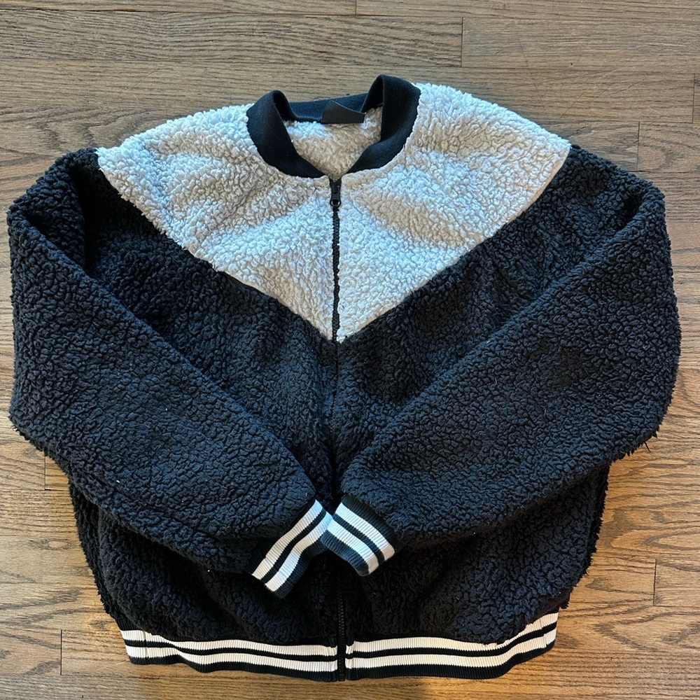 Nike Black and White Sherpa Fleece Jacket